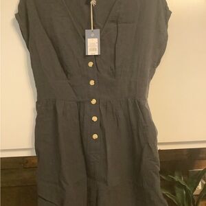 Universal Thread black romper Sz L